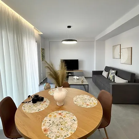 Reset * Néa Péramos